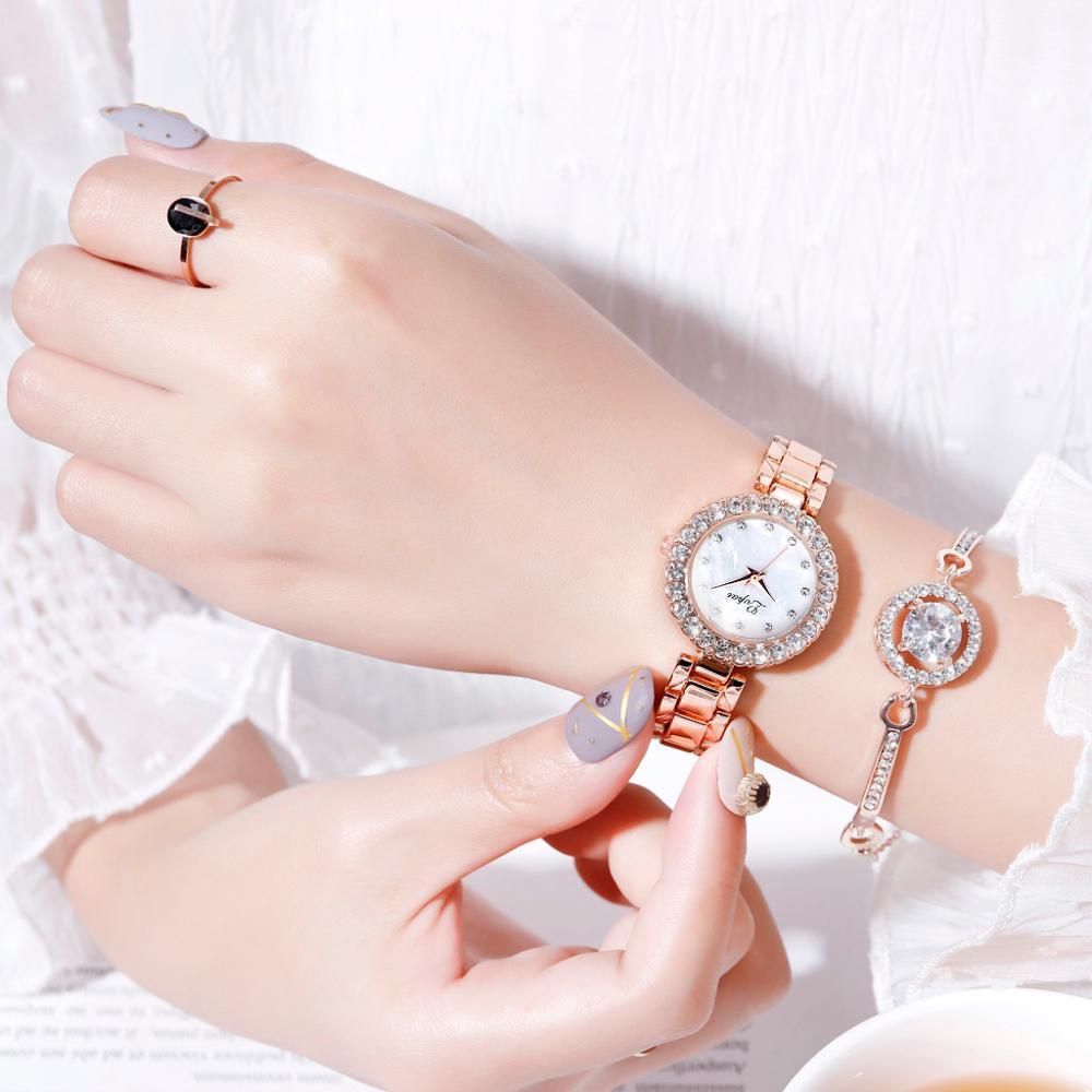 Luxury Bracelet Watches Set For Women Fashion Geometric Bangle Quartz Clock Wrist Watch With Quartz Movement Crystal Diamond Classic Fashion Romantic Jewelry Cuff Bracelet Set