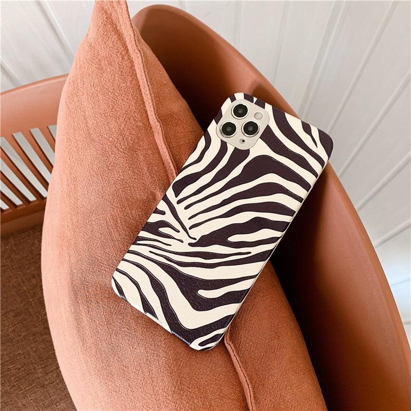 Luxury Leather Black White Zebra Pattern Phone Case for iPhone 13 12 11 14 Pro Max Xs Xr 7 14 plus Anti-fall Soft Silicone Back Cover Soft Slim Thin Luxury Shockproof Shiny Case for Girls and Women Zebra Print iPhone Case