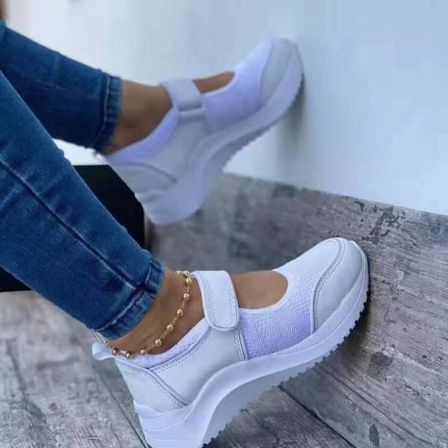 Luxury Summer Red Womens Sneakers Casual Sport Shoes Breathable Mesh Platform Vulcanize Shoes Non Slip Breathable Comfortable Women's Casual Flats Shoes