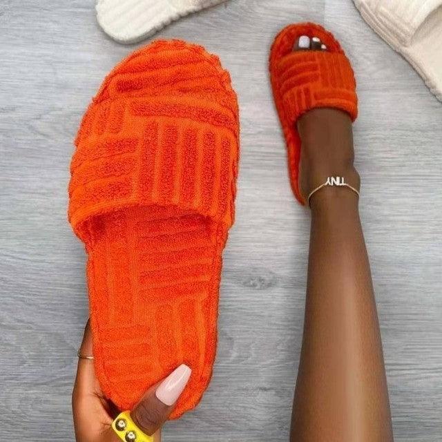 Luxury Thick Sole Women Slippers Green Flat Outwear Slides Summer Autumn Runway Flip Flops Comfy Slippers Cute Fur Slip-on Shoes Memory Foam House Slipper