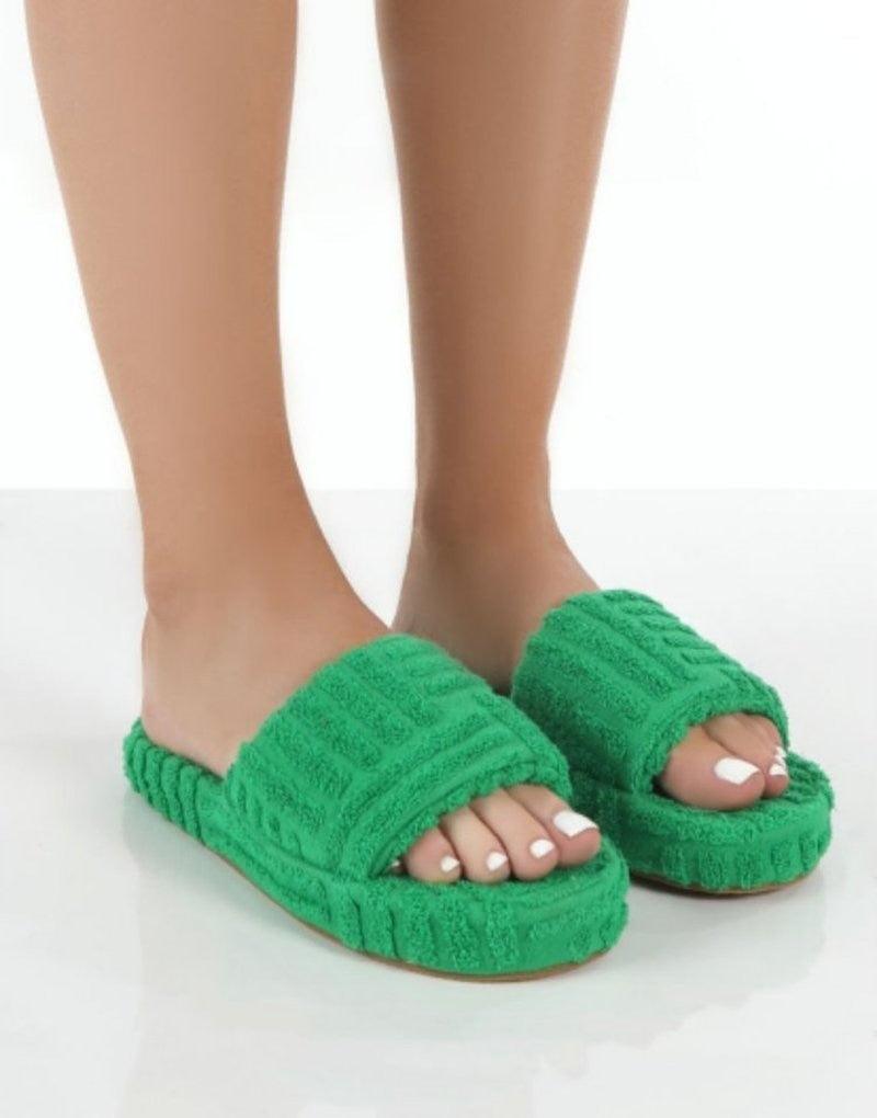 Luxury Thick Sole Women Slippers Green Flat Outwear Slides Summer Autumn Runway Flip Flops Comfy Slippers Cute Fur Slip-on Shoes Memory Foam House Slipper