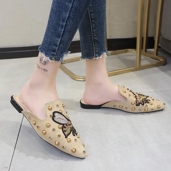 Luxury Women Mules Ladies Summer Slippers Women Shoes New Low Heels Flat Casual Shoes Woman Flip Flops Mules For Women Slip On Flats Loafers Pointed Toe Womens Mules