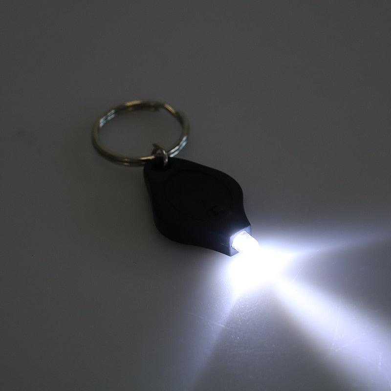 Mini Outdoor Micro LED Flashlight Keychain Camping Lights Key Chain Car Key Ring Alloy Key Chain Emergency Keyring Squeeze Light Torch