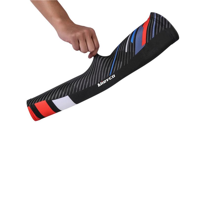 Modern Game Workout Arm Sleeves Bicycle Sleeves UV Protection Running Arm Sleeves Protection Men Sunblock Protective Arm Cover Running Cycling Driving Long Arm Cover Sunscreen Arm Warmer Athletic Sun Arm Cover