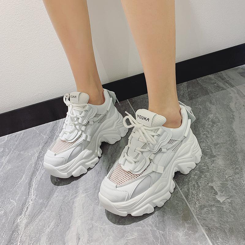 Modern Thick Platform Sneakers White Woman Vulcanize Shoes Luxury Tennis Sneakers Trainers Lace Up Fashion Comfortable Walking Footwear New Lightweight Sneakers