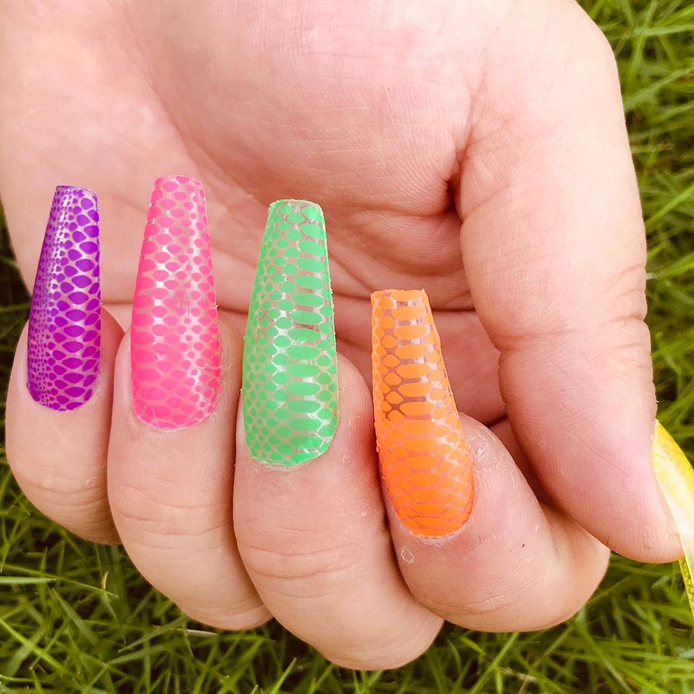 New 3D Self-Adhesive Neon Curve Serpentine Stripe Nails Stickers Acrylic Decorations Manicure Carving Design Exquisite Pattern Nail Art Supplies Self-Adhesive Nail Nail Art Stickers Red Lips Nails Decals Sticker Hot Sexy Girl Tip