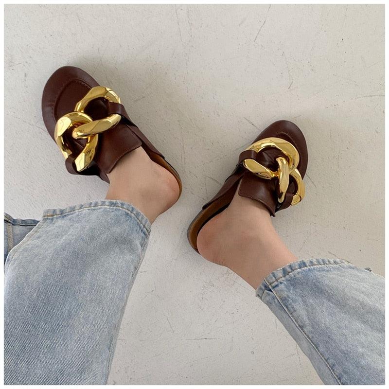 New Design Gold Chain Women Slipper Closed Toe Slip On Mules Shoes Round Toe Low Heels Casual Slides Flat Sandals Slip On Slide Sandals Elegant Heels Slides Slippers