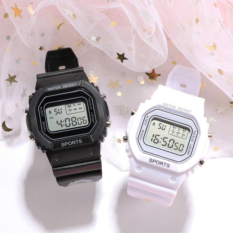 New Fashion Silicone Strap Men Women Watches Casual Digital Sport Watch Children Wristwatch Digital Watch with Stopwatch Military Multifunctional Classic Outdoor LED Backlight Sports Watches