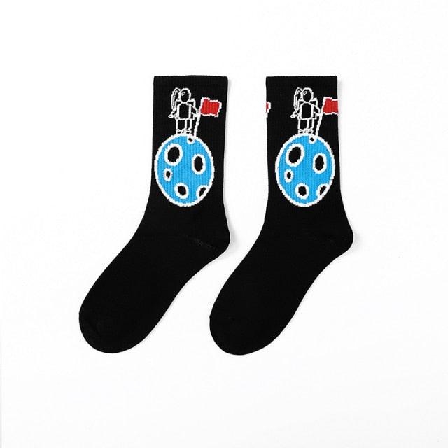 New Fashion Stylish Basketball Men Socks Cotton Hip-hop Female Sports Socks Combed Out Of Pure Cotton High Quality Harajuku Cool Funny Unisex Crew Socks For Men And Women