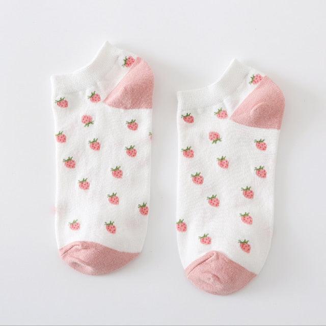 New Harajuku Style Kawaii Woman Socks Cotton Socks Novelty Socks with Strawberry and Flower Funny and Pink Socks Running And Climbing Socks For Men And Women