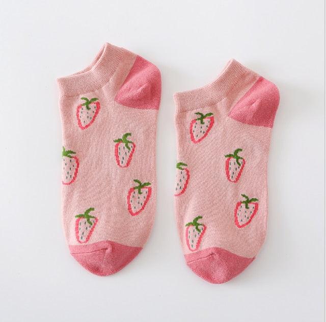 New Harajuku Style Kawaii Woman Socks Cotton Socks Novelty Socks with Strawberry and Flower Funny and Pink Socks Running And Climbing Socks For Men And Women