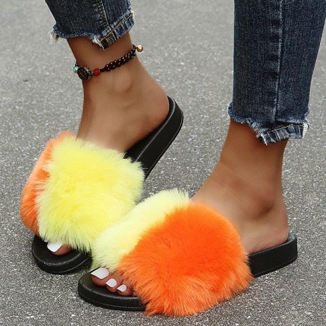 New Luxury Fluffy Slippers Indoor Warm Furry Fur Flip Flops Women Amazing Plush Slides Shoes Warm Comfortable Fuzzy Furry Slippers Indoor Cozy Memory Foam Anti-Slip Flip Flops