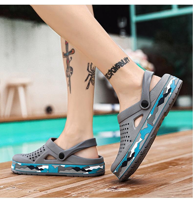 New Mens Shoes Sandals Summer Slippers Unisex Garden Clogs Shoes Casual Slippers Womens Mens Quick Drying Sandals Summer Anti-Slip Beach Shoes