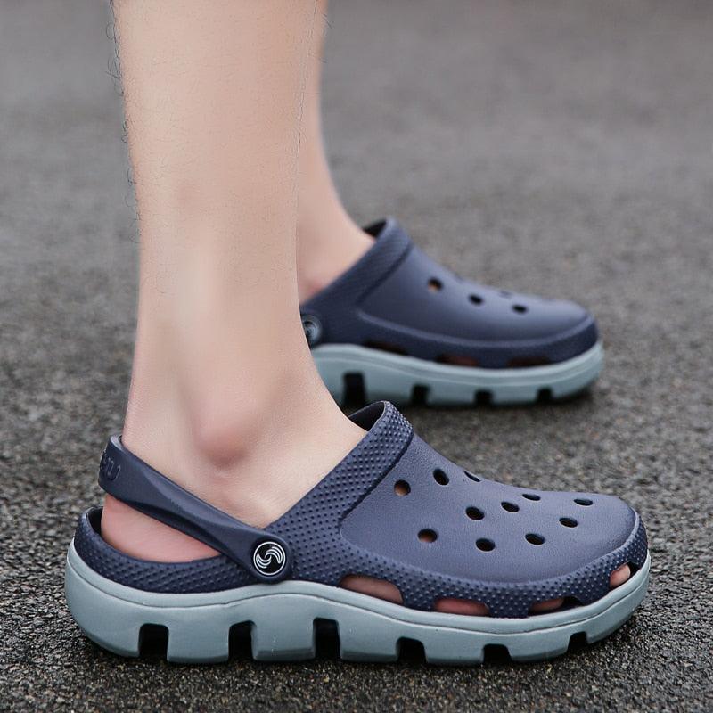 New Mens Summer Slippers Beach Sandals Jelly Shoes Men Outdoor Sandals Hollow Clogs Adjustable Garden Slippers House Shoes Durable Lightweight Beach Clogs