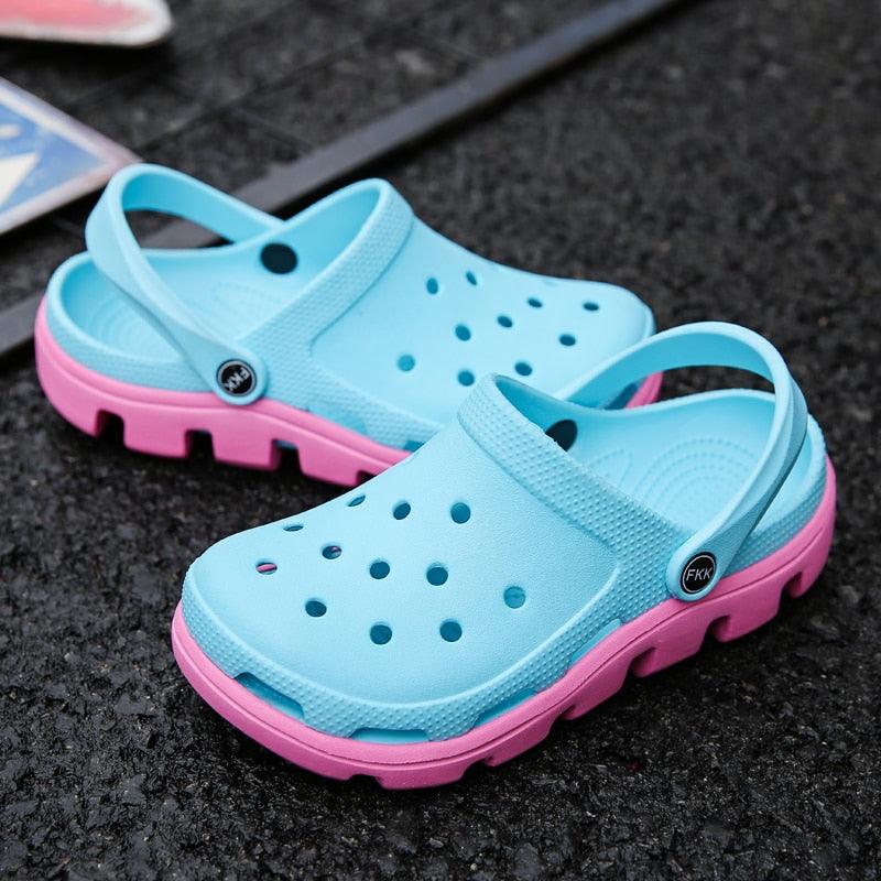 New Mens Summer Slippers Beach Sandals Jelly Shoes Men Outdoor Sandals Hollow Clogs Adjustable Garden Slippers House Shoes Durable Lightweight Beach Clogs