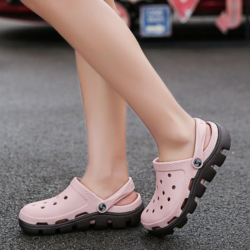 New Mens Summer Slippers Beach Sandals Jelly Shoes Men Outdoor Sandals Hollow Clogs Adjustable Garden Slippers House Shoes Durable Lightweight Beach Clogs