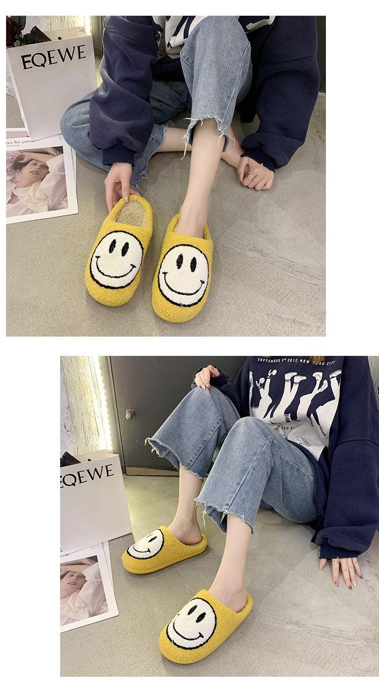 New Pink Smiley Face Slippers Women Smile Slippers Happy Face Slippers Retro Smiley Face Soft Plush Comfy Warm Slip-on Slippers Fluffy Fur Lined Mens Cute Home Sandals Winter Indoor House Slippers