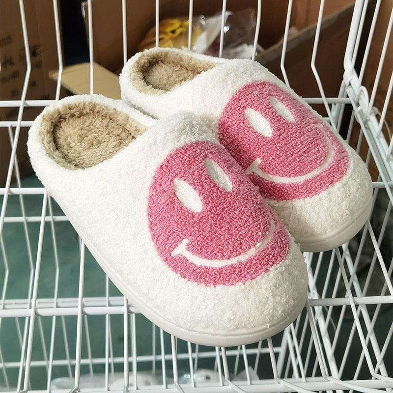 New Pink Smiley Face Slippers Women Smile Slippers Happy Face Slippers Retro Smiley Face Soft Plush Comfy Warm Slip-on Slippers Fluffy Fur Lined Mens Cute Home Sandals Winter Indoor House Slippers