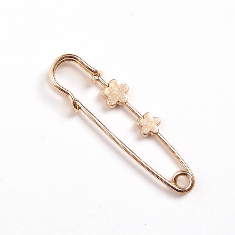 New Simple Trendy Popular Rhinestone Decoration Buckle Lapel Pin Brooches Women Cardigan Coat Sweater Costume Safety Pin Jewelry Brooches and Pins for Women in Multiple Styles Beautiful Safety Pins for Clothing