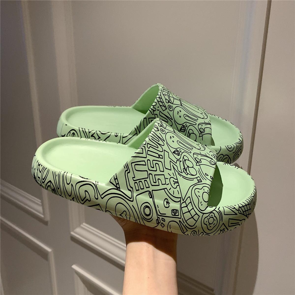 New Stylish Sandals Slip-Proof Thick-Soled Indoor Outdoor Slippers Men Flip Flops House Sleepers House Shoes Non-Slip Bath Shower Shoes Platform Slides Quick Dry Slippers