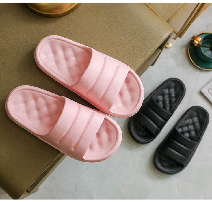 New Thicker EVA Sofa Slides Sole Soft Indoor Slippers Men Women Anti-Slip Sandals Summer Bathroom Platform Shoes Open Toe Soft Slippers Thick Lightweight Non-Slip Shower Bath Cloud Slides Pool Gym House Sandals