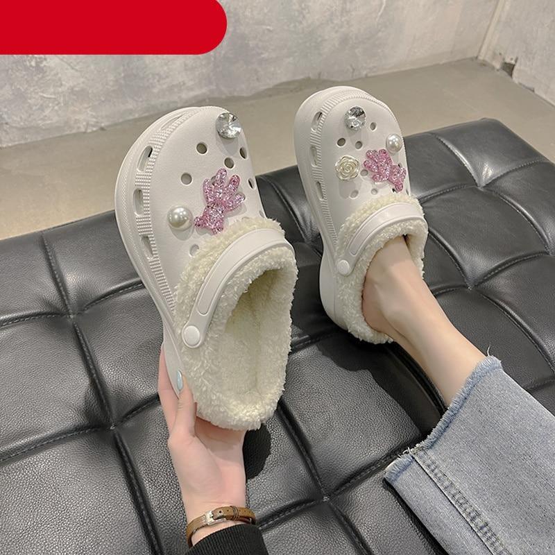 New Winter Crystal Shallow Home Cotton Shoes Flats Flip Flops Women Casual Warm Hollow Short Plush Slippers Unisex Garden Clogs Shoes Classic Lined Clog Warm And Fuzzy Slippers Indoor Soft Comfortable Clogs