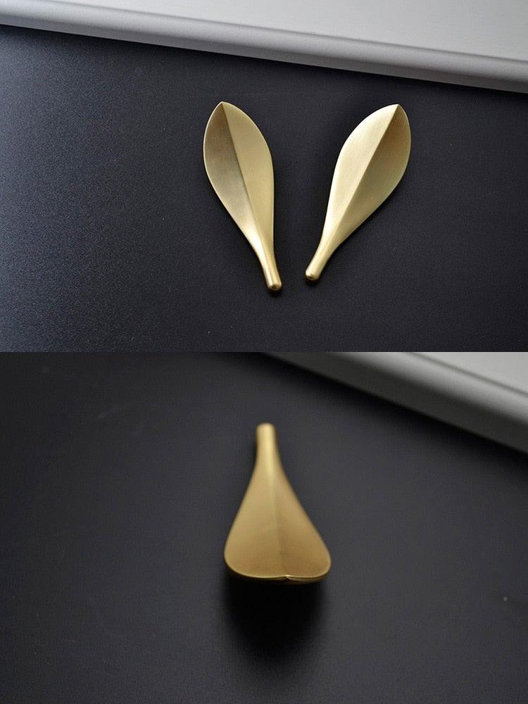 Nordic Style Solid Brass Gold Leaf Shaped 32mm Cabinet Knob Door Pulls Furniture Handles Knob Cabinet Knob Door Pulls Nordic Style Furniture Handles Knob Creative Light Luxury Handle Golden Leaf Handle Wardrobe Shoe Cabinet Bathroom Cabinet Handle