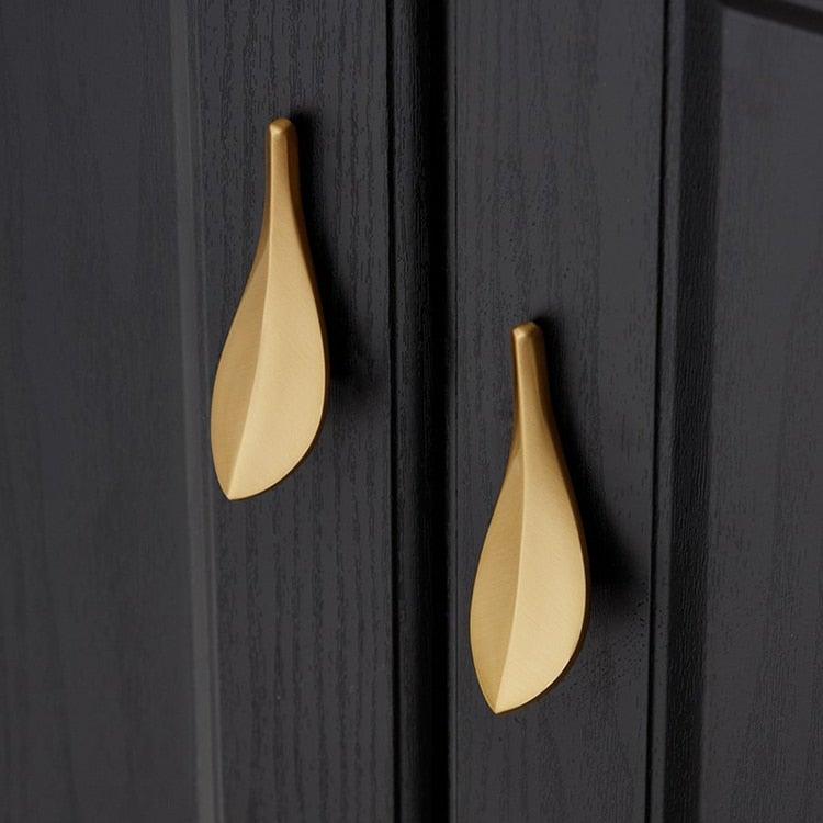 Nordic Style Solid Brass Gold Leaf Shaped 32mm Cabinet Knob Door Pulls Furniture Handles Knob Cabinet Knob Door Pulls Nordic Style Furniture Handles Knob Creative Light Luxury Handle Golden Leaf Handle Wardrobe Shoe Cabinet Bathroom Cabinet Handle