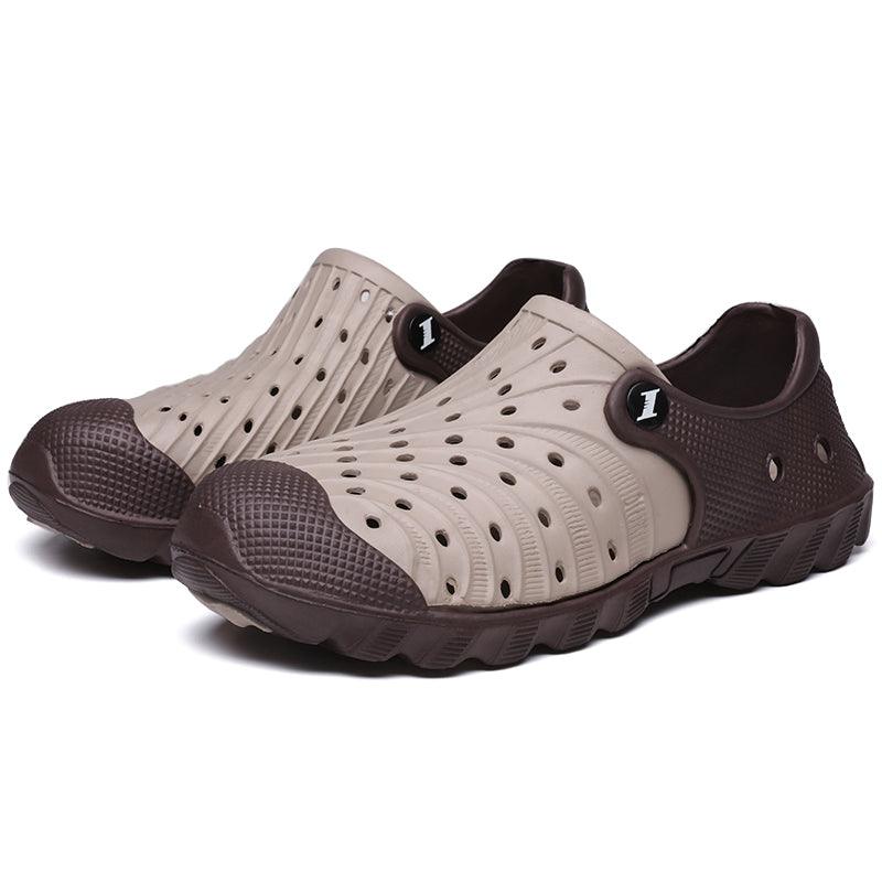 Outdoor Men Sandals Summer Hole Shoes Rubber Clogs Men Garden Shoes Black Beach Sandals Slippers Breathable Lightweight Sandals Unisex Beach Quick Drying Sandals Couple Outdoor Slippers