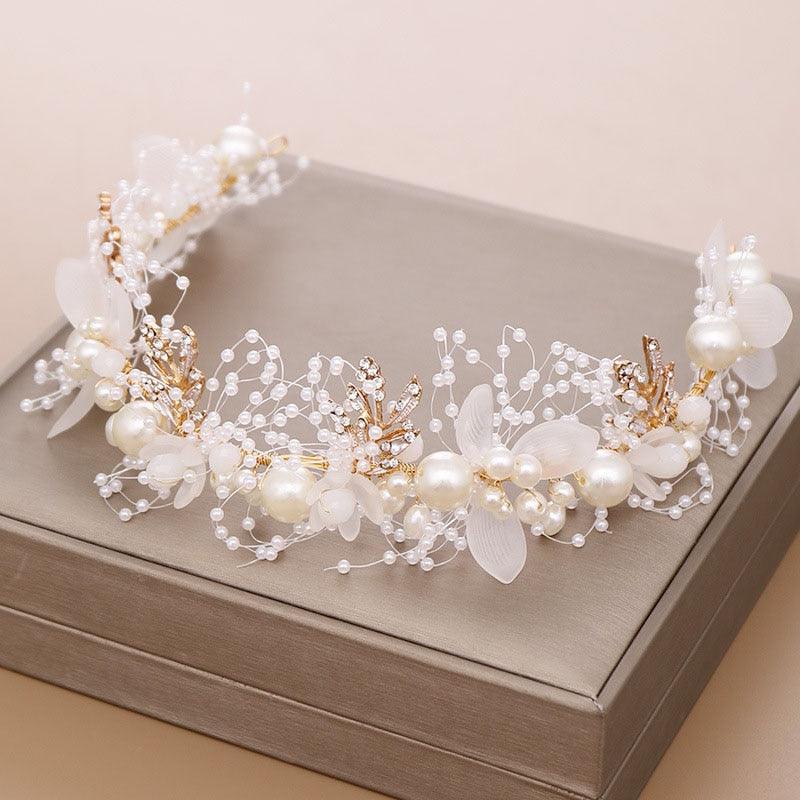 Pearls Headbands For Women Girls Bride Wedding Hairbands White Flower Tiaras And Crowns Fashion Headdress Hair Jewelry Luxurious Pearl Rhinestone Hair Jewelry For Women Handmade Tiara Bridal Hair Bands Wedding Hair Accessories