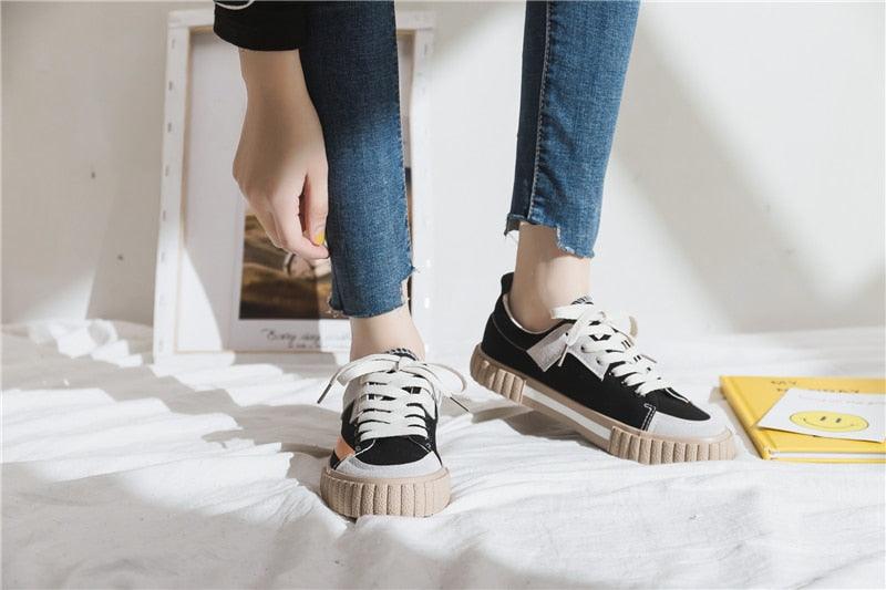 Womens New Spring Fashion Canvas Casual Flats Striped Vulcanize Fashion Style Sneakers Low-Cut Trainers Canvas Flat Sneakers Casual Slip On Canvas Comfortable Design