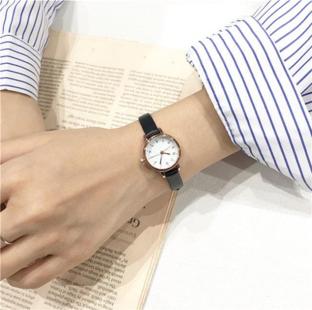 Womens Fashion White Small Watches Quartz Wristwatch Simple Leather Band Fashion Simple Ladies Quartz Watches Mini Ultra-Thin Analog Watches For Girls Students