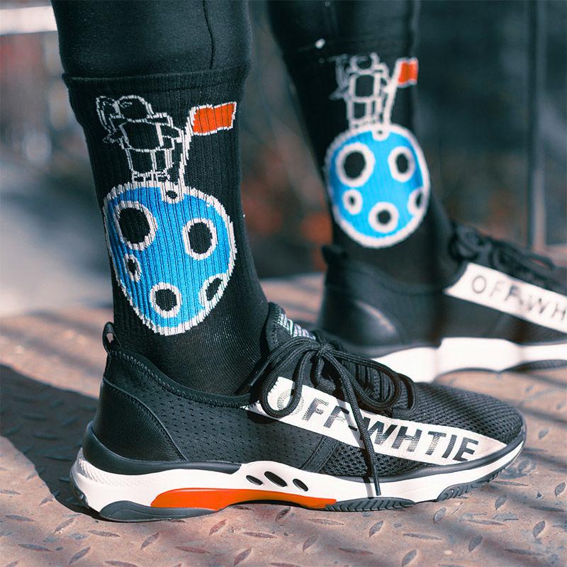 New Fashion Stylish Basketball Men Socks Cotton Hip-hop Female Sports Socks Combed Out Of Pure Cotton High Quality Harajuku Cool Funny Unisex Crew Socks For Men And Women