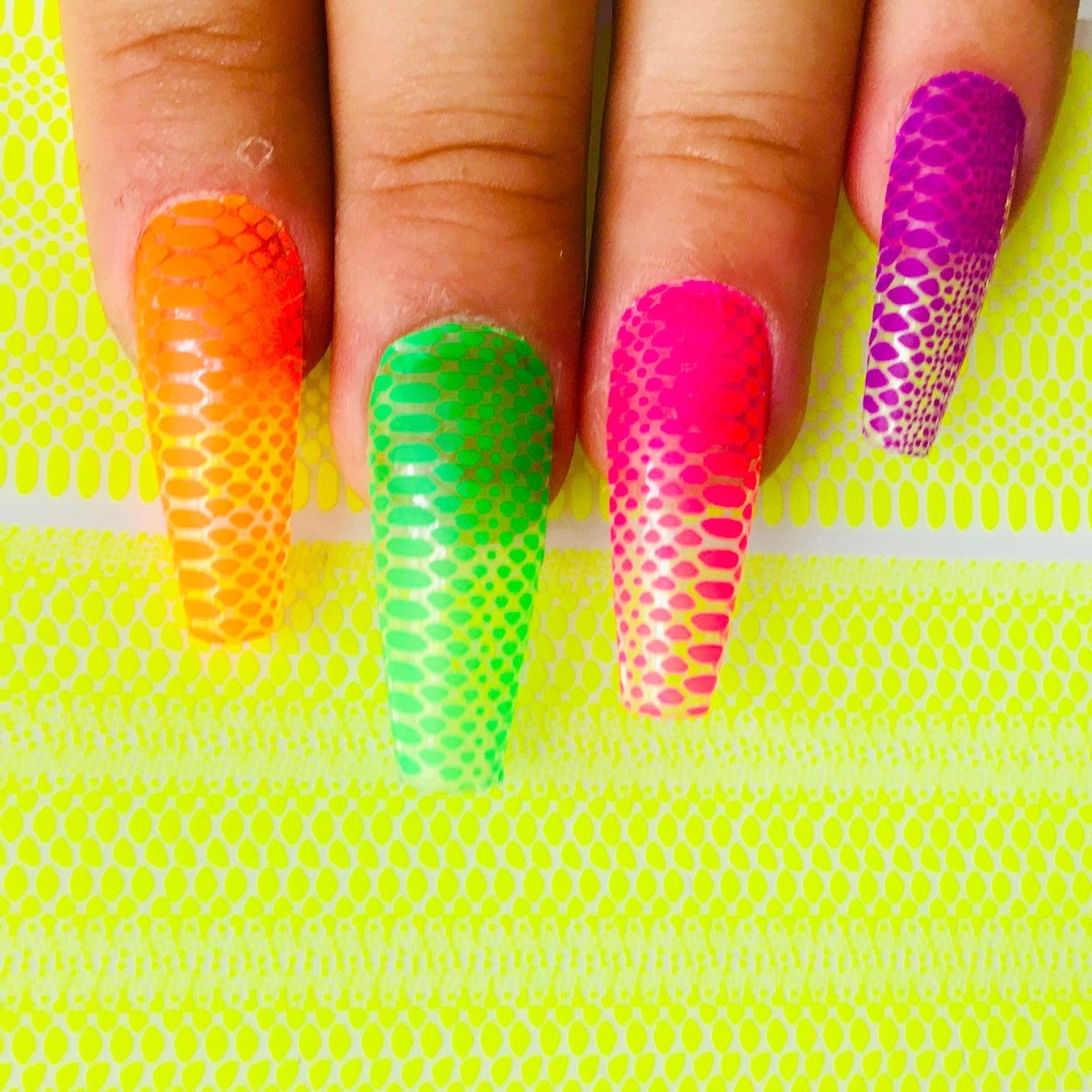 New 3D Self-Adhesive Neon Curve Serpentine Stripe Nails Stickers Acrylic Decorations Manicure Carving Design Exquisite Pattern Nail Art Supplies Self-Adhesive Nail Nail Art Stickers Red Lips Nails Decals Sticker Hot Sexy Girl Tip