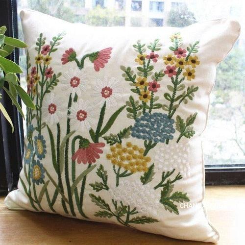 European Floral Cushion Cover Cotton Pillowcases Yellow Botanical Flowers and Green Leaves Floral Garden Pattern Printed Cushion Home Decor Rectangle Pillow Cover