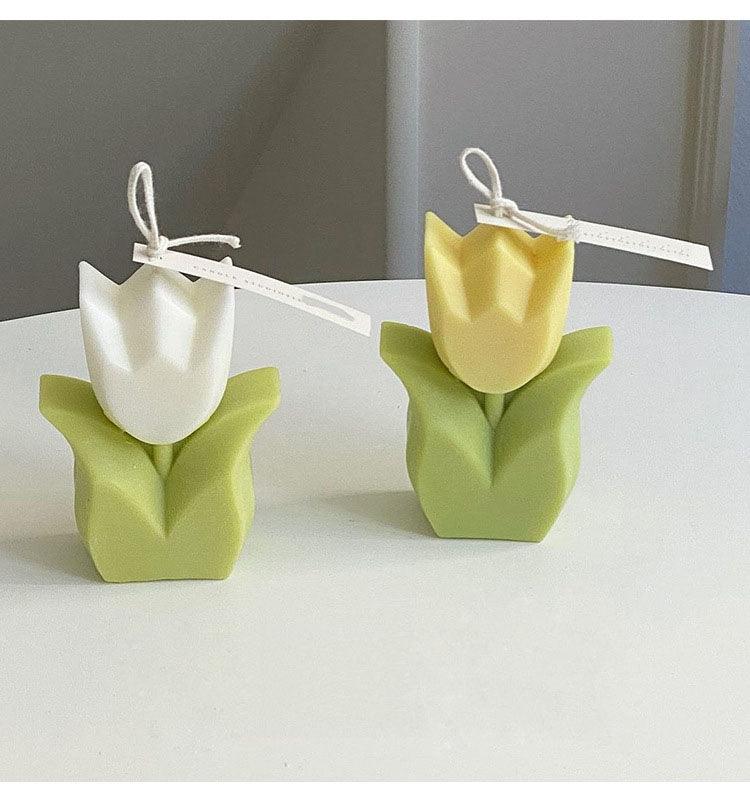 Tulip Candle Aroma Decoration Wedding Souvenir Birthday Gift Decoration Candles Handmade Delicate Tulip Flower Shape Candle  Perfect for Birthday Party Wedding Spa Home Decor