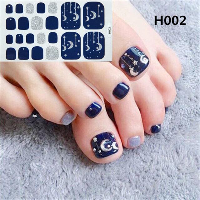 Flake Nail Art Sticker Strawberry Glitter Nail Cover Multicolor Nail Art Full Adhesive Sticker Tips Manicure Nail Art Stickers Decals Women Metal Golden Line Nail Full Nail Wraps for Women Nail Art with Nail File Solid Color Nail Polish Strips Sticker