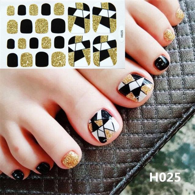 Flake Nail Art Sticker Strawberry Glitter Nail Cover Multicolor Nail Art Full Adhesive Sticker Tips Manicure Nail Art Stickers Decals Women Metal Golden Line Nail Full Nail Wraps for Women Nail Art with Nail File Solid Color Nail Polish Strips Sticker