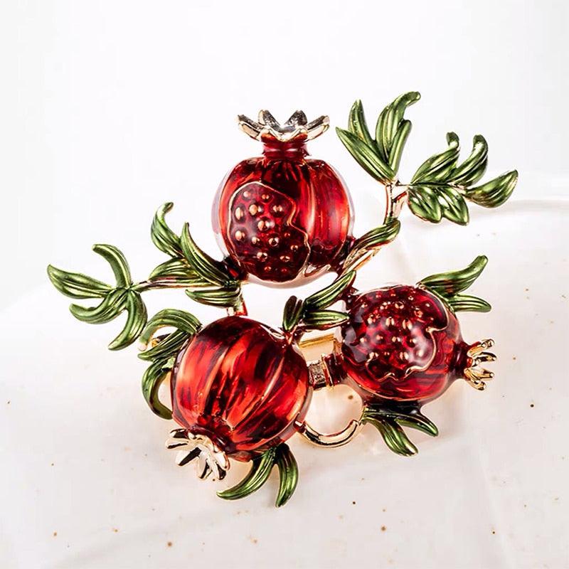 Red Pomegranate Brooches For Women Unique Red Brooches For Women Alloy Fruits Casual Weddings Brooch Pins Gifts Rhinestone Brooches Weddings Office Elegant Brooch Alloy Casual Brooch Cute Gifts