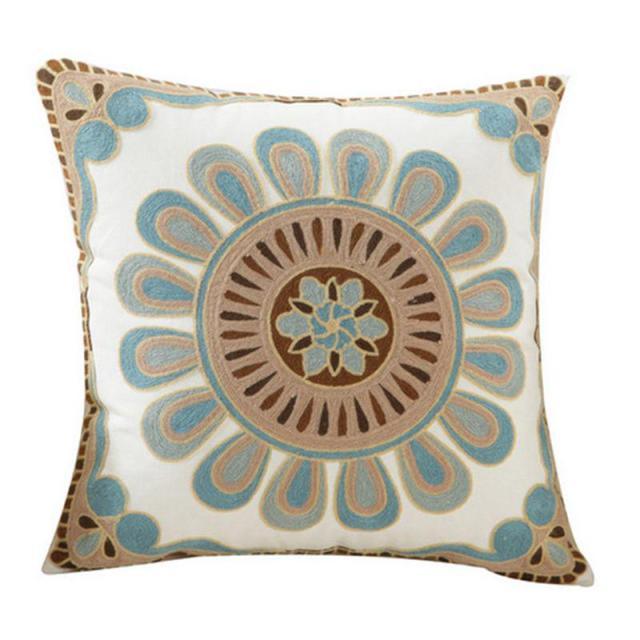 Retro Top Quality 100% Cotton Embroidery Flower Pattern Pillow Cover Home Decoration Sofa Cushion Cover Housewarming Gift Pillow Case Decorative Embroidered Pillow Cover Handmade Cotton Cover For Throw Pillows Beautiful Modern Floral Patterns 45x45cm