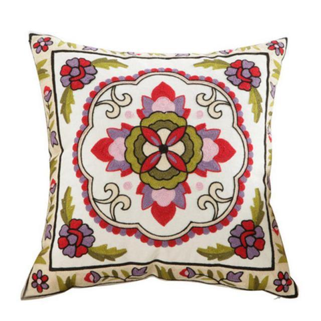 Retro Top Quality 100% Cotton Embroidery Flower Pattern Pillow Cover Home Decoration Sofa Cushion Cover Housewarming Gift Pillow Case Decorative Embroidered Pillow Cover Handmade Cotton Cover For Throw Pillows Beautiful Modern Floral Patterns 45x45cm