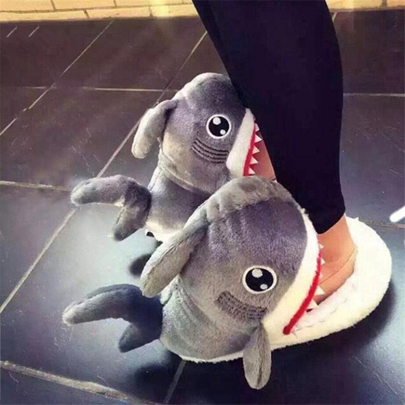 Shark Funny Shoes Girls  Indoor Slippers Home Shoes Fashion Plush Warm Slippers Women Winter Cute Shark Cozy Women Slippers With Funny Face Memory Foam Non-Slip Rubber Sole Soft Slip On Home Shoes