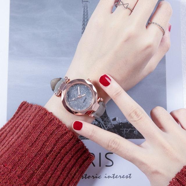 Shiny Luxury Student Watch Womens Star Quartz Watch Fashion Casual Womens Watch Bracelet Set Dial Woman Children Set Bracelet Watch Leather Band Luxury Quartz Watches