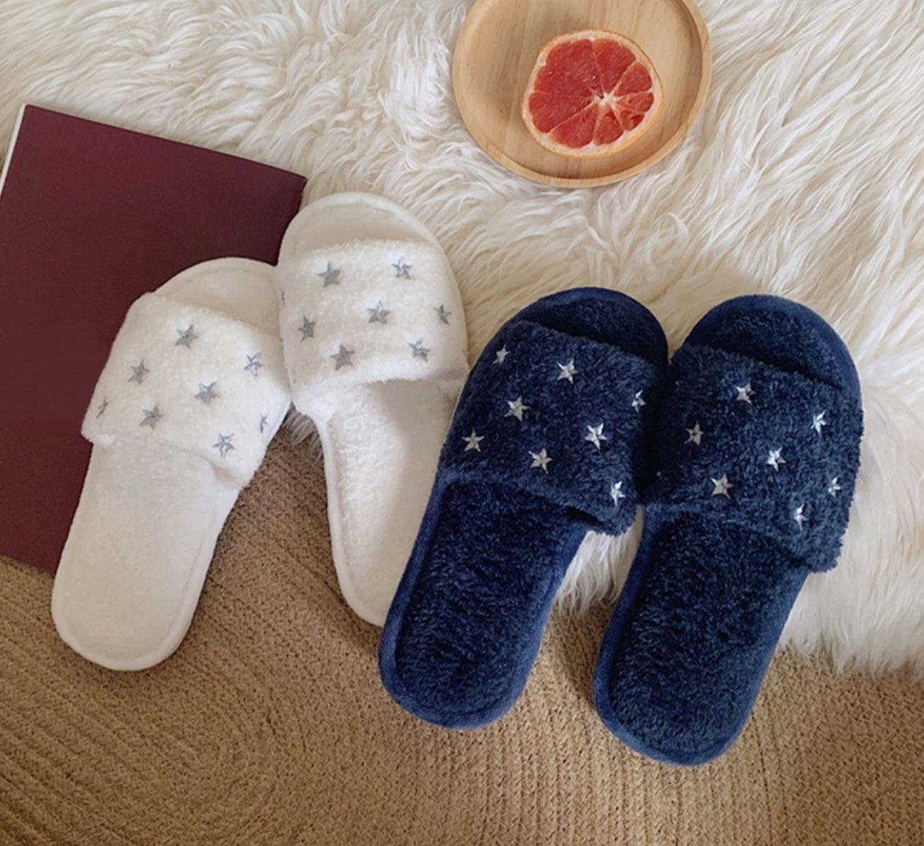 Soft Fur Home Slippers Warm Fluffy Plush Slippers Winter Cotton Slippers Fashionable Plush Shoes Fur Slippers Flip Flop Open Toe Cozy House Slippers