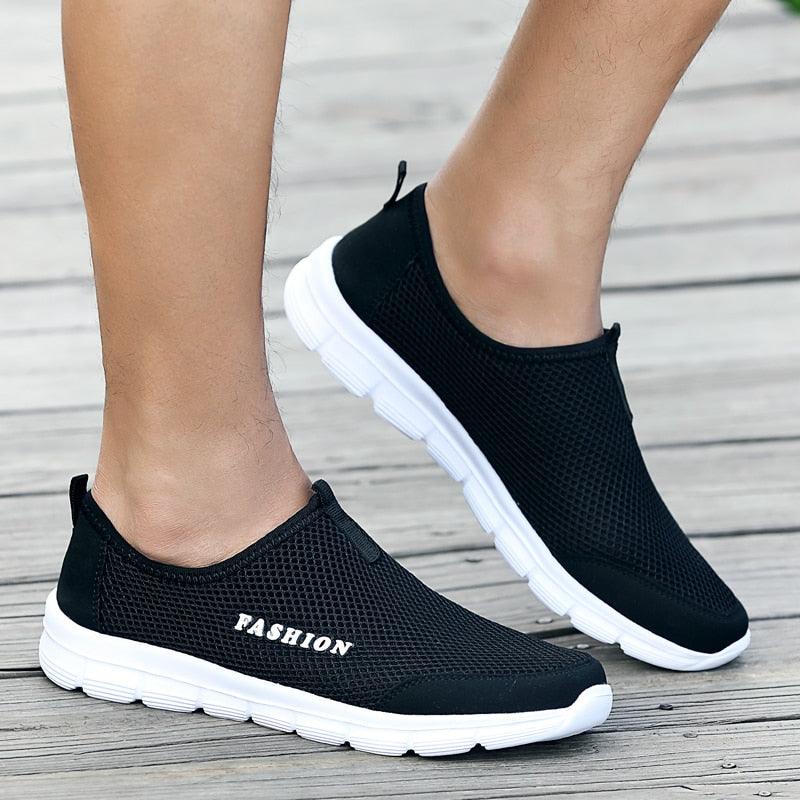 Summer Breathable Comfortable Mesh Running Mens Shoes Trainers Walking Outdoor Sport Men Sneakers Running Shoes Ultra Lightweight Breathable Walking Shoes Non Slip Athletic Fashion Sneakers