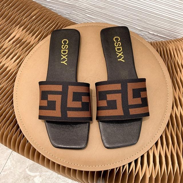 Summer Design Women Slippers Fashion Flat Heels Sildes Shoes Women's Flat Sandals Strap Slide Sandals Open Toe Comfortable Soft Luxury Slide Sandals Simple Cotton Fabric Straps Open Toe Flat Sandal For Womens