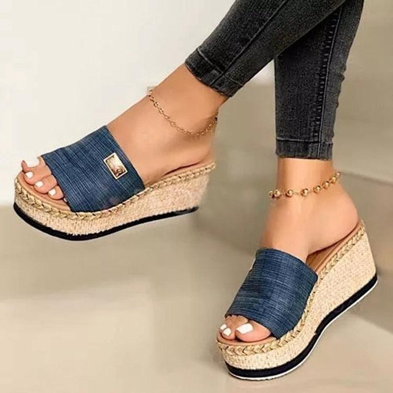 Summer Slippers Women Platform Slipper Fashion High Heeled Shoes Outdoor Beach Sandals For Women Platform Sandals Open Toe Elegant Heels Casual Summer Sandals