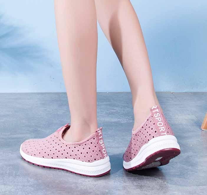 Summer Women's Sports Espadrilles Fashion Breathable Slip On Sneakers For Women Lightweight Walking Shoes Comfortable Elegant Shoes Non Slip Mesh Elegant Design