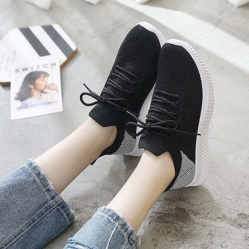 Summer Womens Shoes Mesh Light Breathable Sneakers Flats Casual Trainers Walking Shoes Sport Women Mesh Running Casual Slip On Flats Sneakers