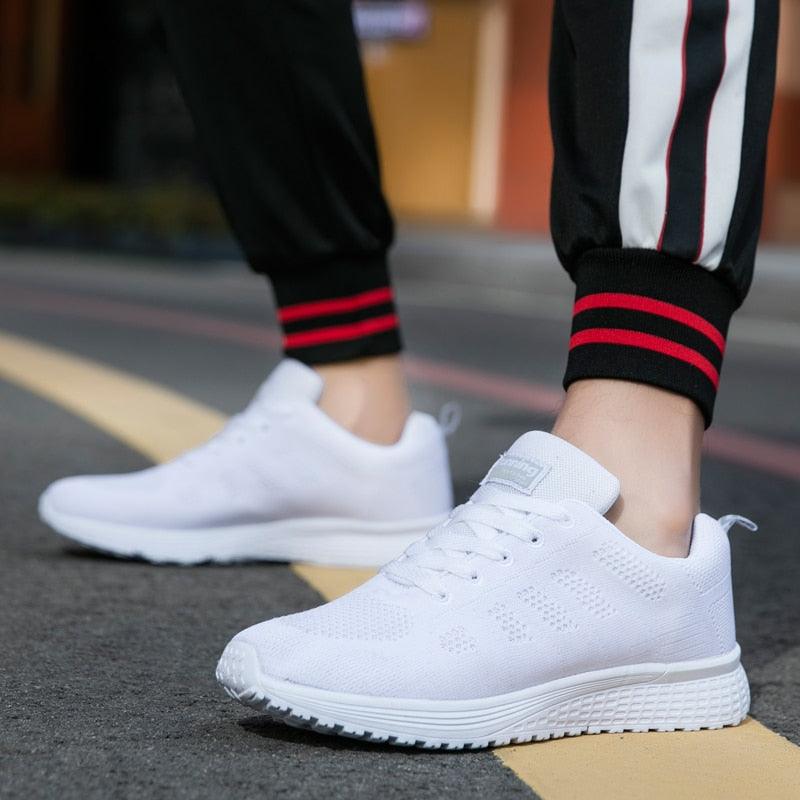 Unisex White Sneakers Mesh Sports Trainers Running Summer Mens Flat Casual Sport Shoes Casual Sports Tennis Road Sneakers Comfortable Modern Design